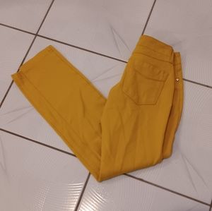4/$40 Yellow Skinny Jeans/Pants - Size Small (Girl)